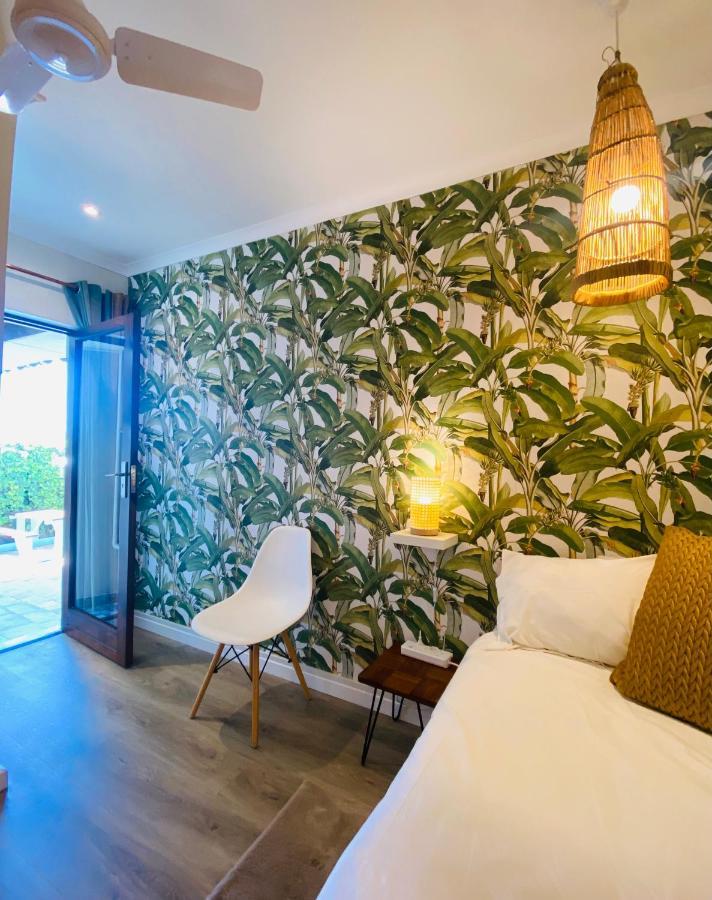 Dolphin Circle Bed And Breakfast Plettenberg Bay Bagian luar foto