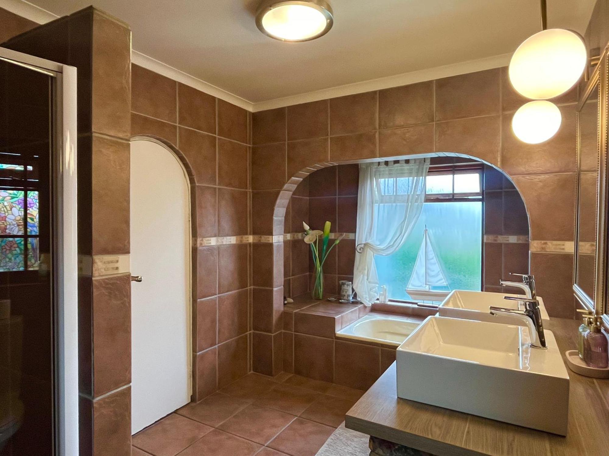 Dolphin Circle Bed And Breakfast Plettenberg Bay Ruang foto